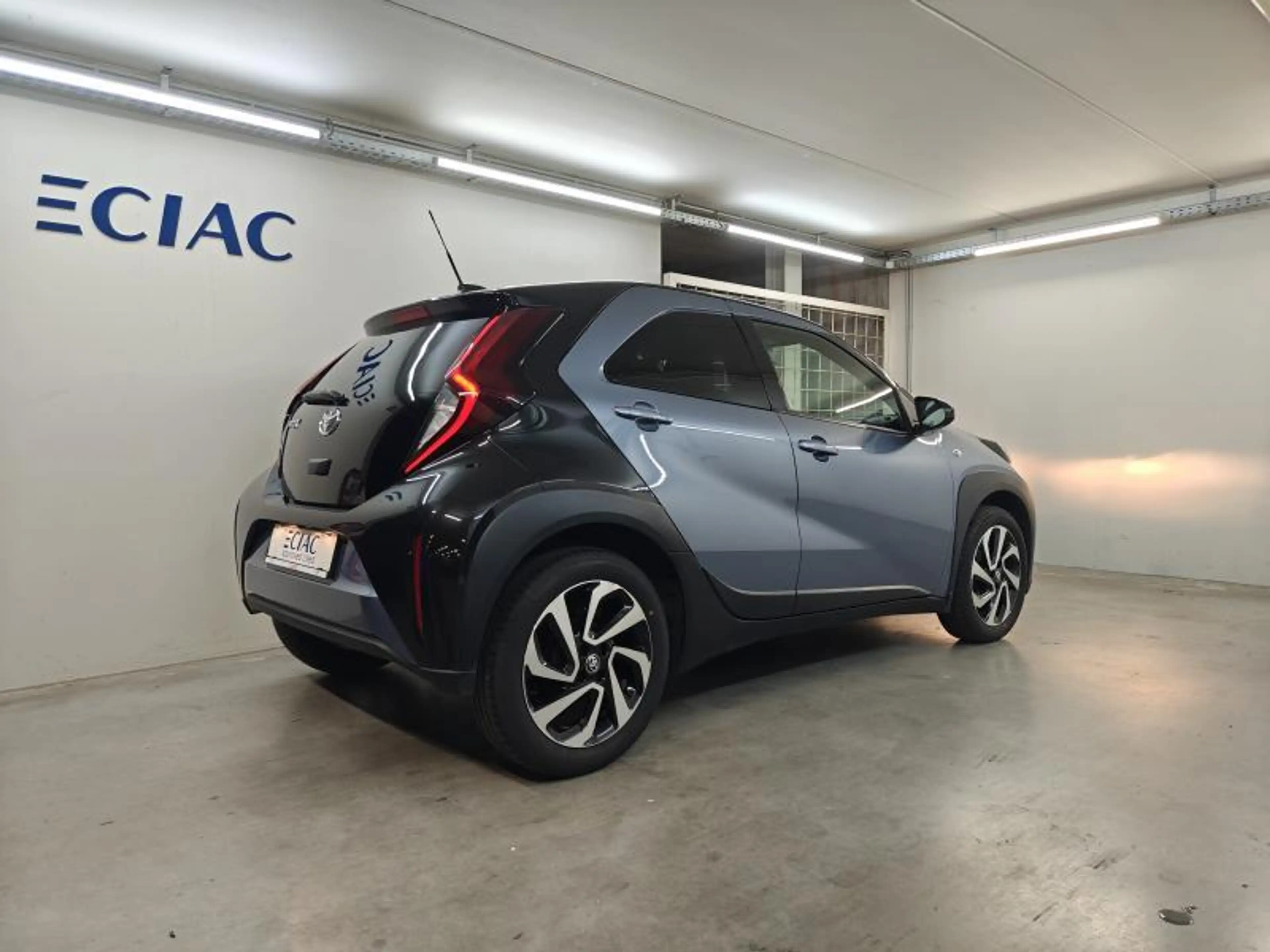 Toyota Aygo X pulse - 17981km - Garantie — photo 10