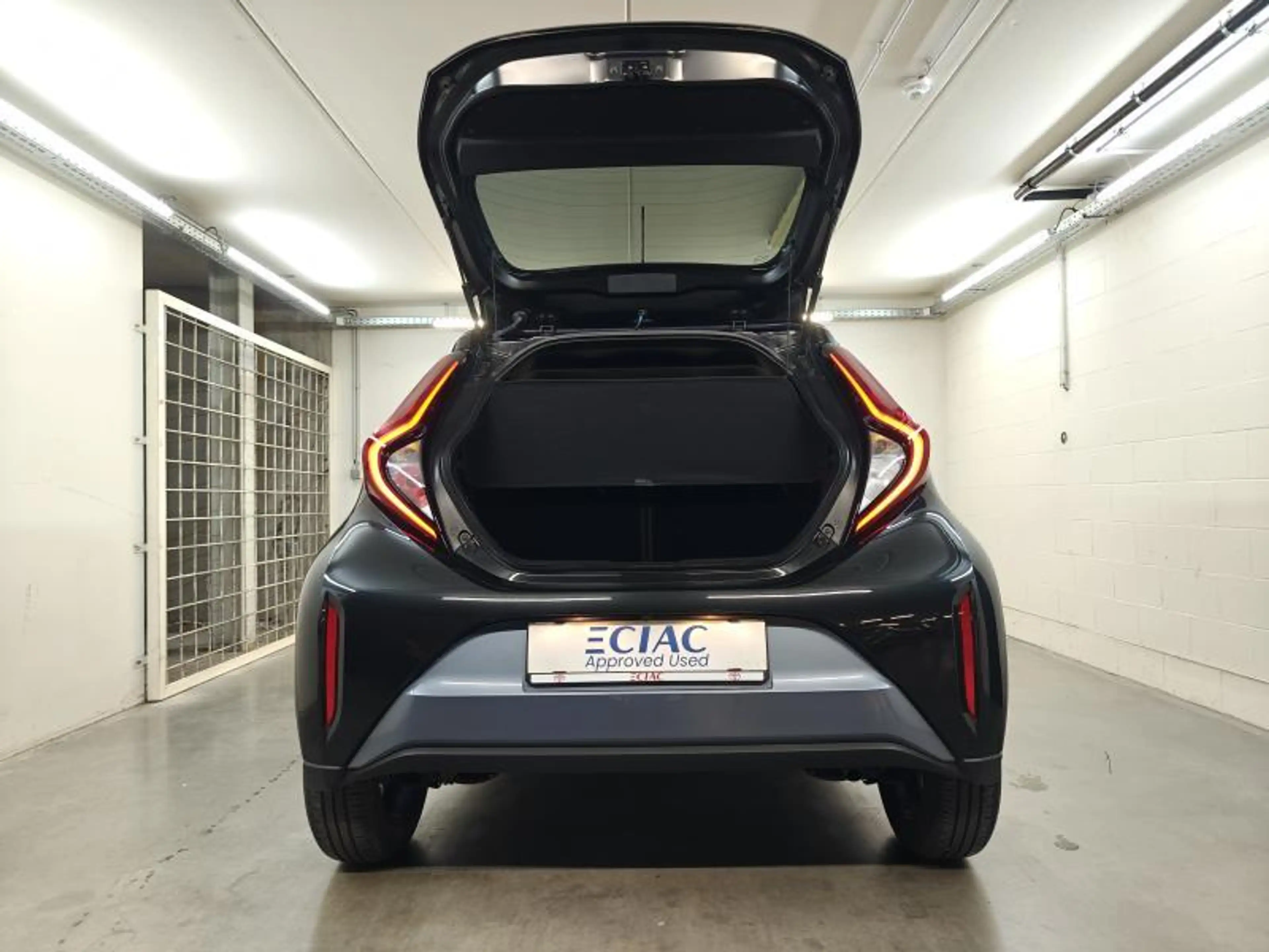 Toyota Aygo X pulse - 17981km - Garantie — photo 9