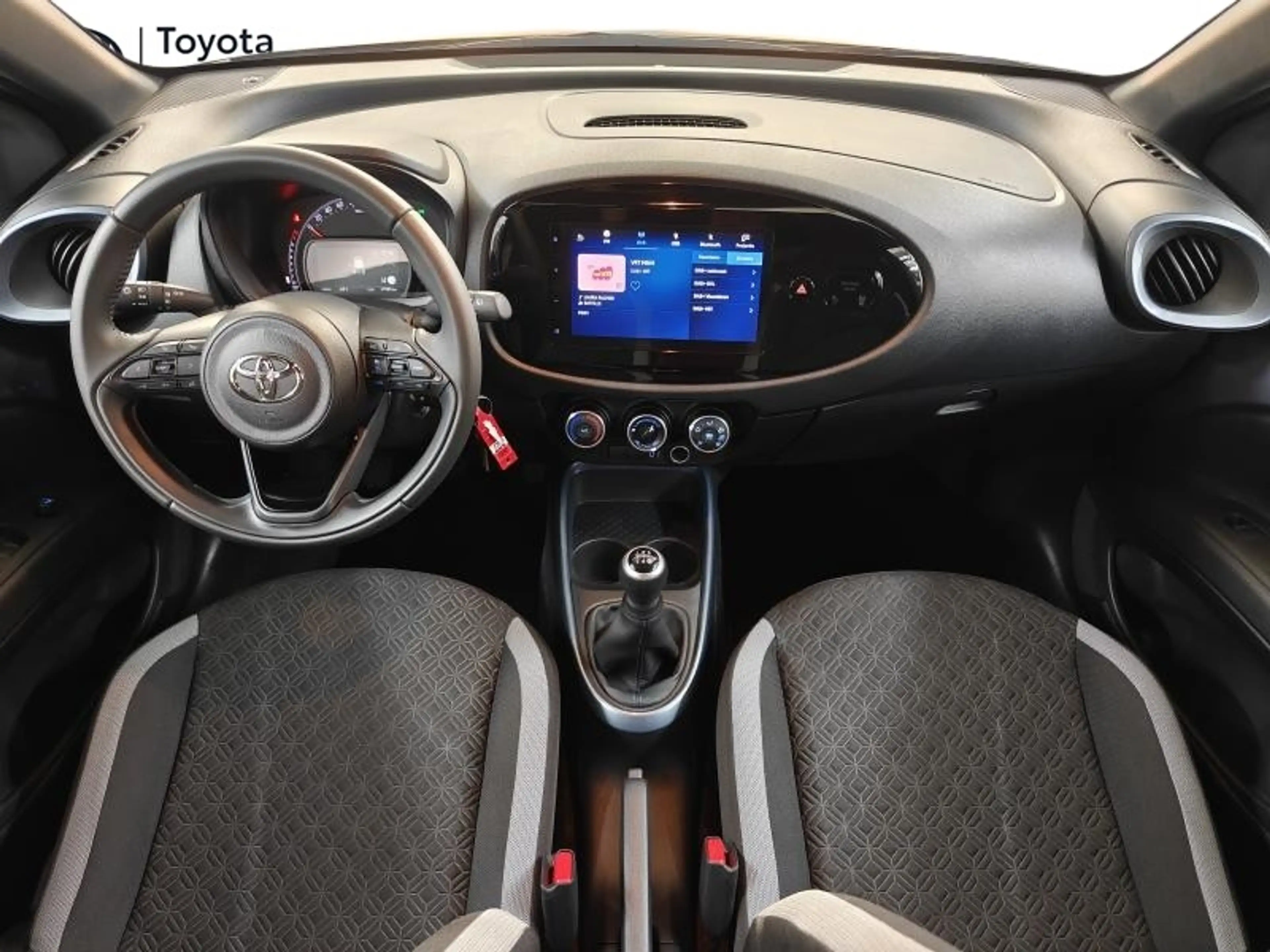 Toyota Aygo X pulse - 17981km - Garantie — photo 12