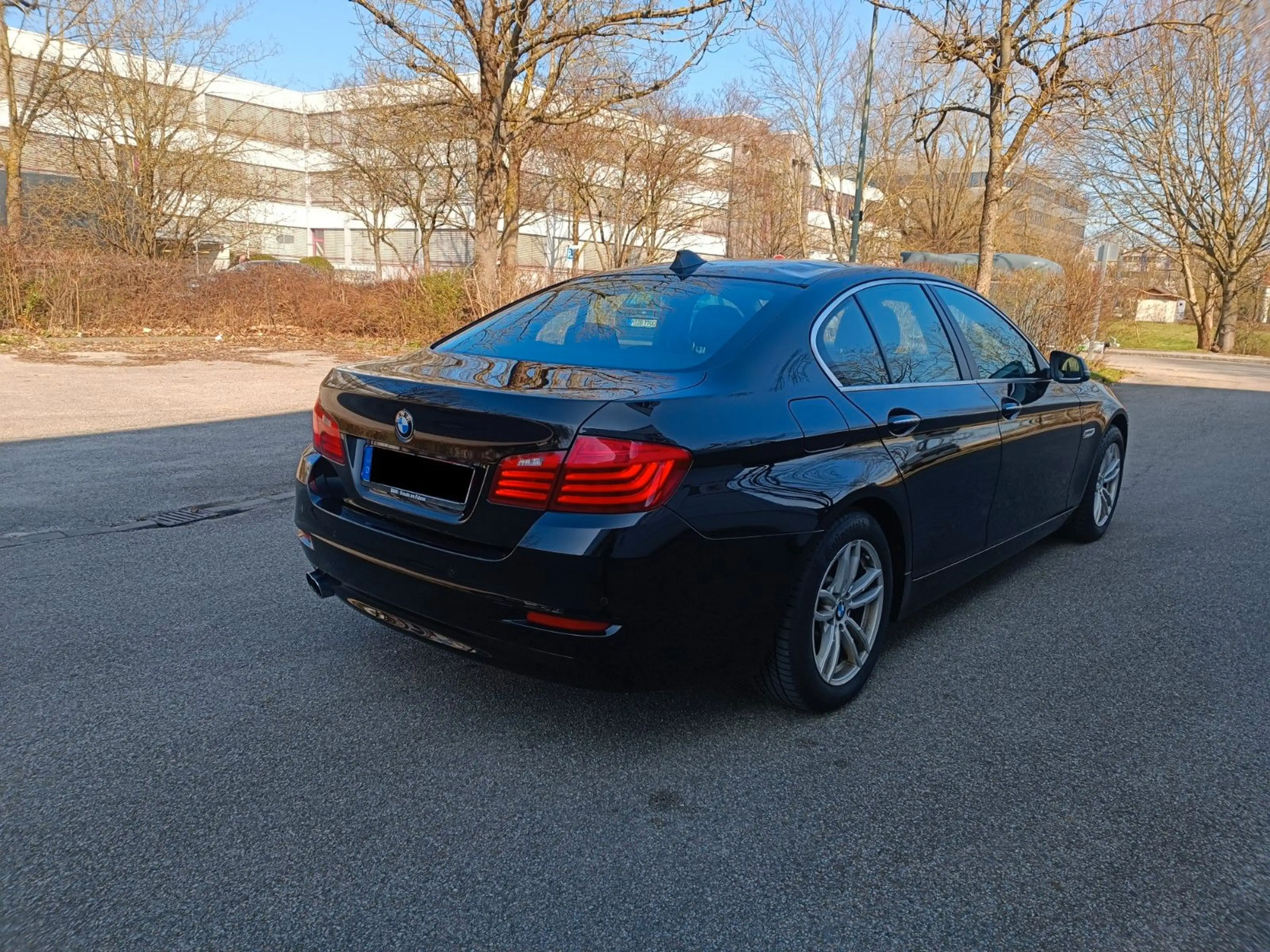 BMW 518 d - 1.Hand - Head Up - Standheizung - Top — photo 9