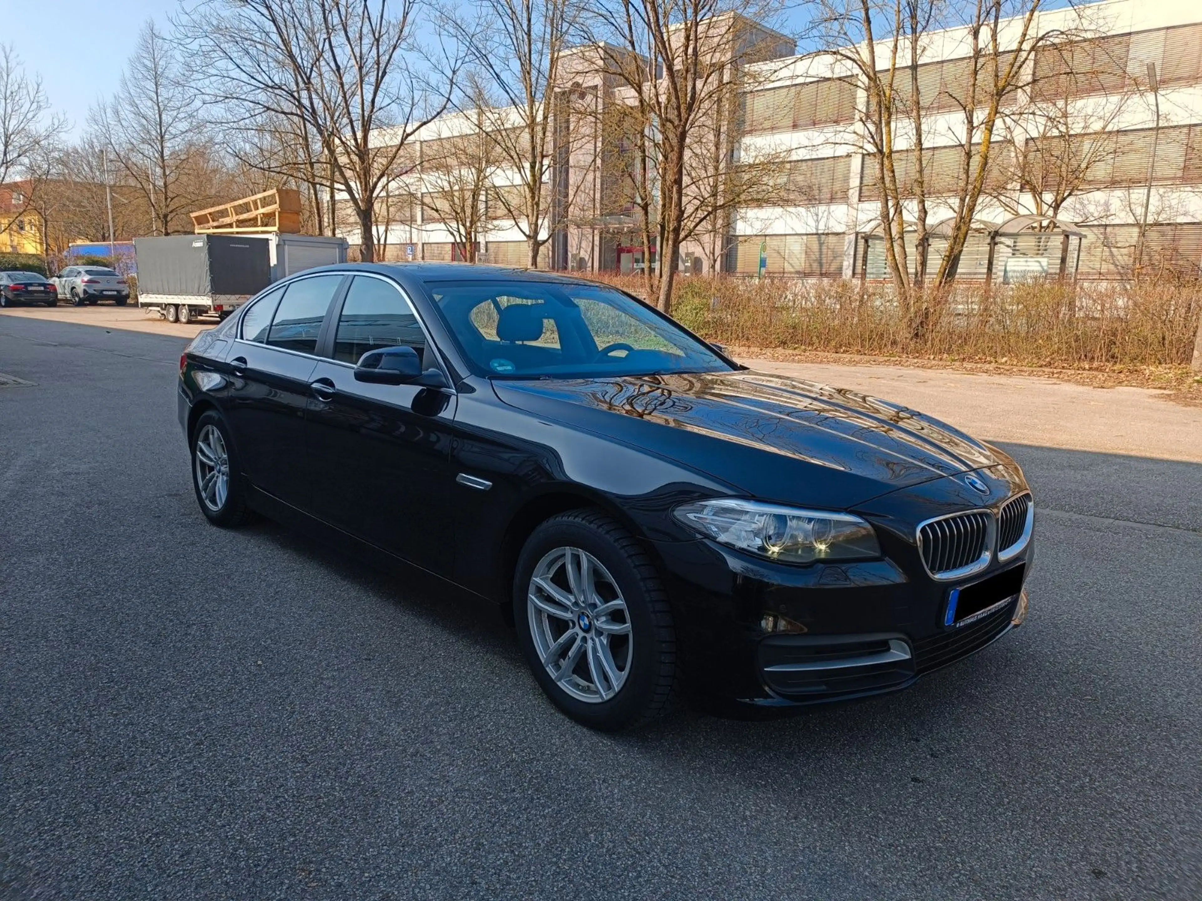 BMW 518 d - 1.Hand - Head Up - Standheizung - Top — photo 11