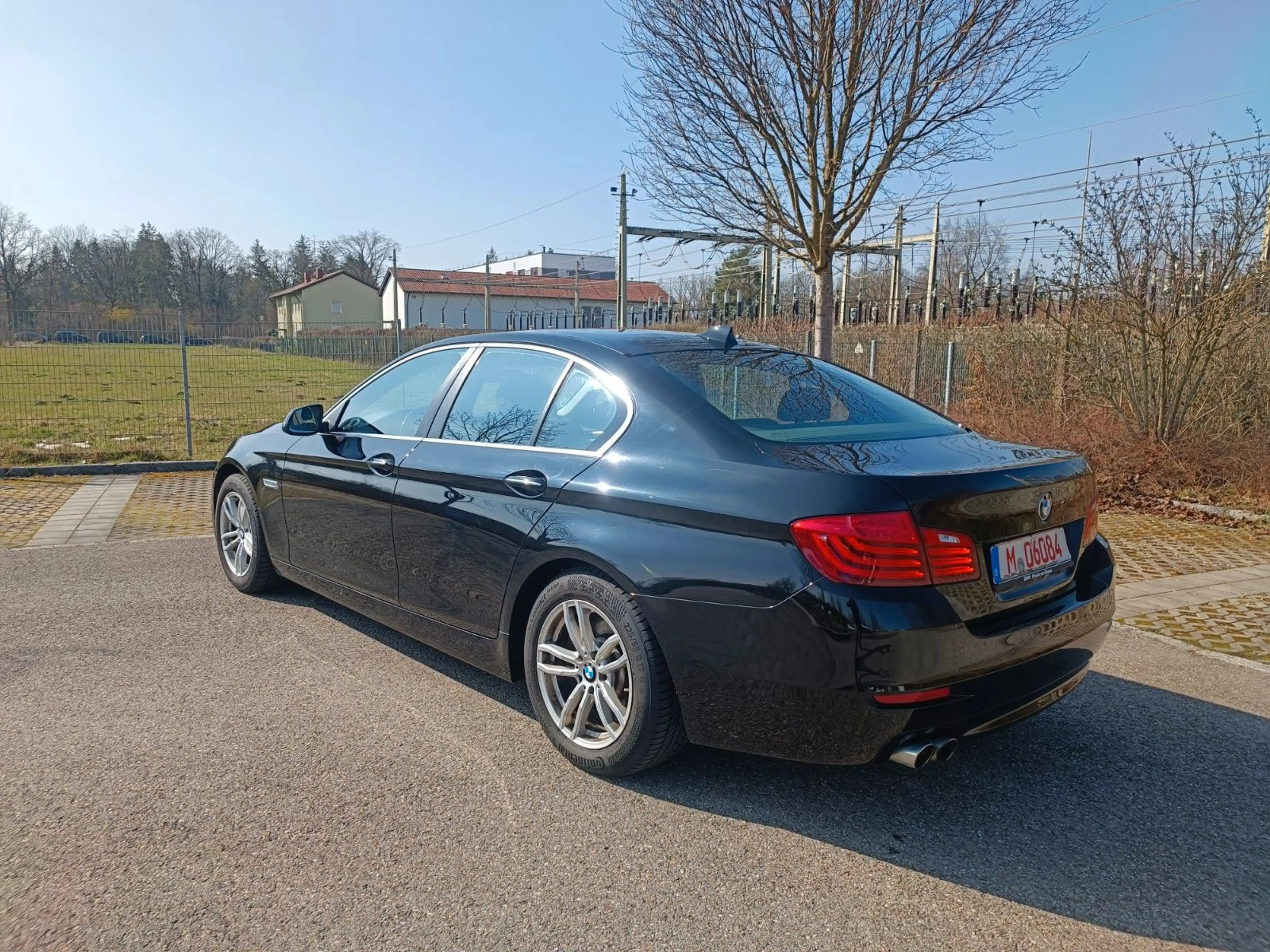 BMW 518 d - 1.Hand - Head Up - Standheizung - Top — photo 15