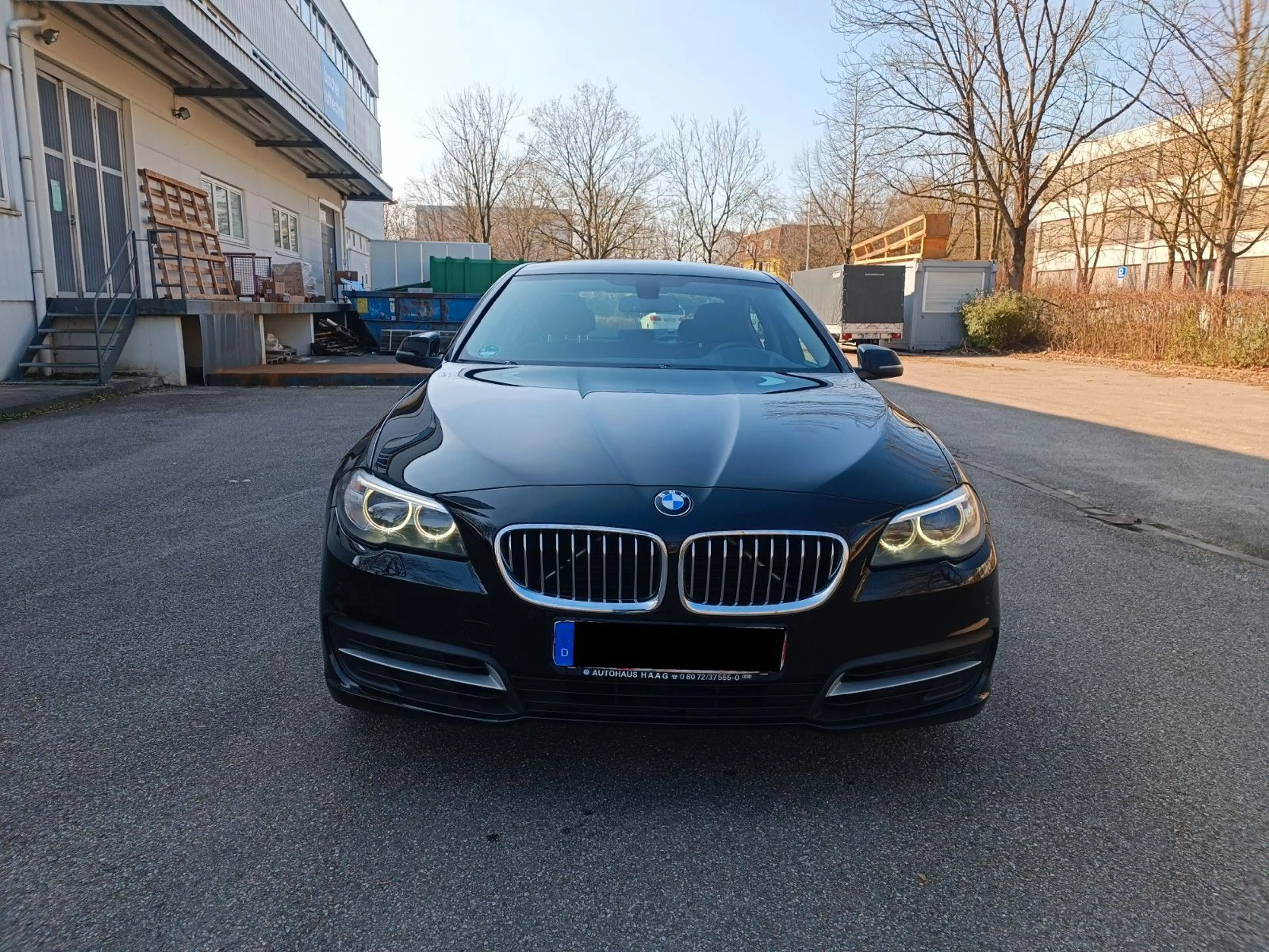 BMW 518 d - 1.Hand - Head Up - Standheizung - Top — photo 12