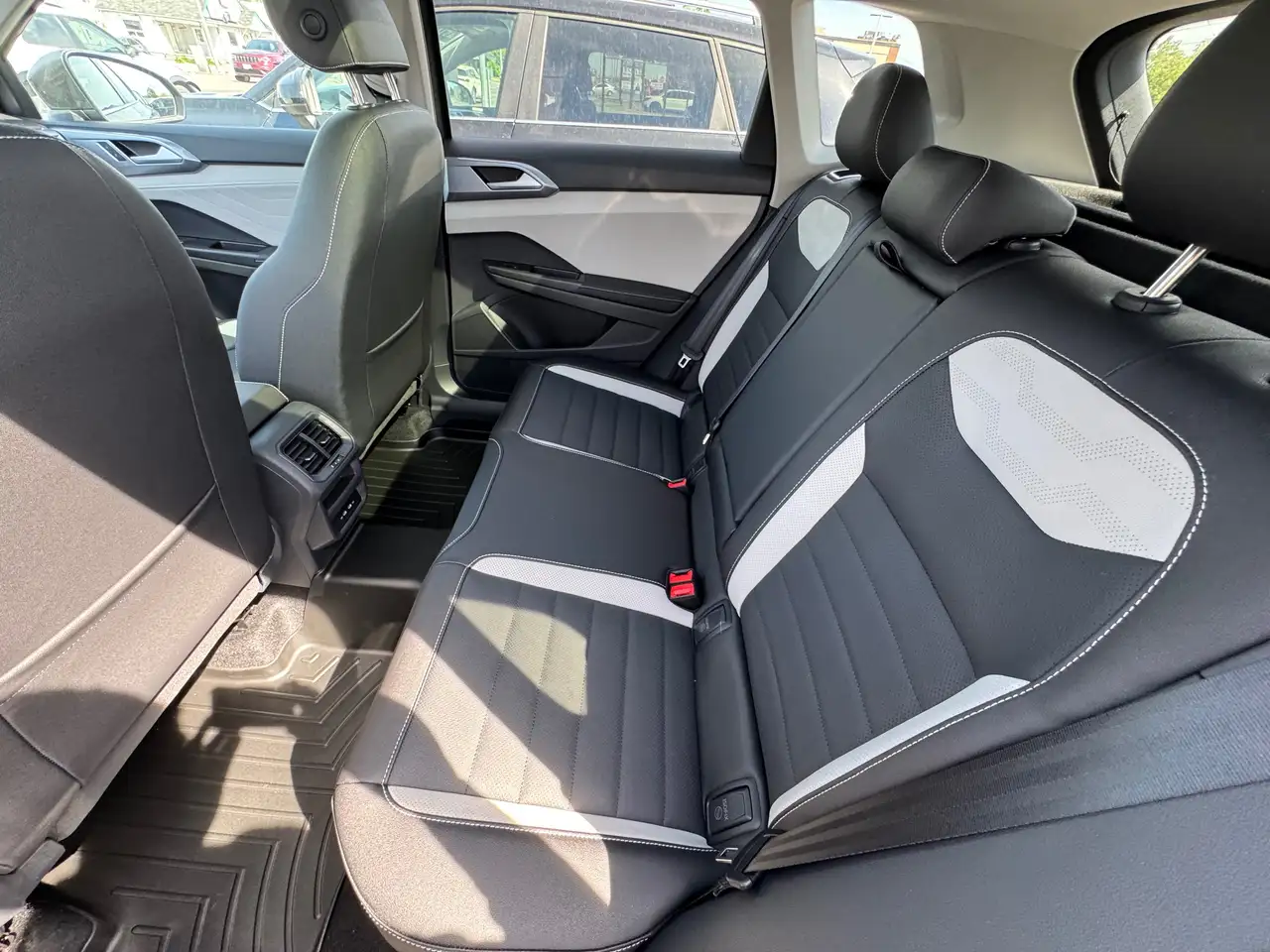 Volkswagen Taos снимка Volkswagen Taos