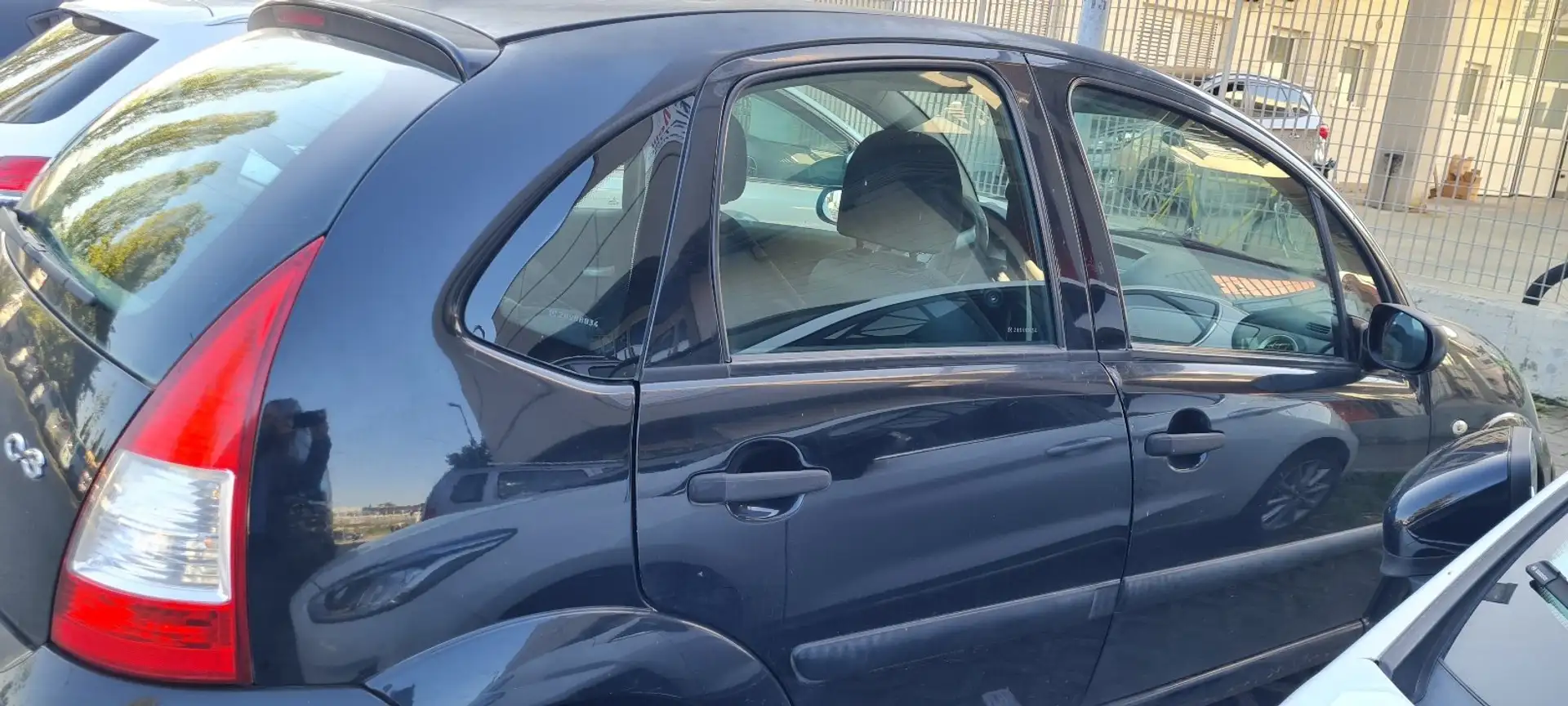 Citroen C3 1.1 Exclusive Style Grigio - 2