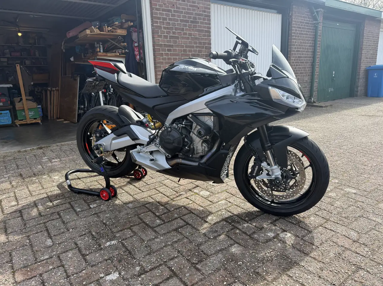 Aprilia Tuono