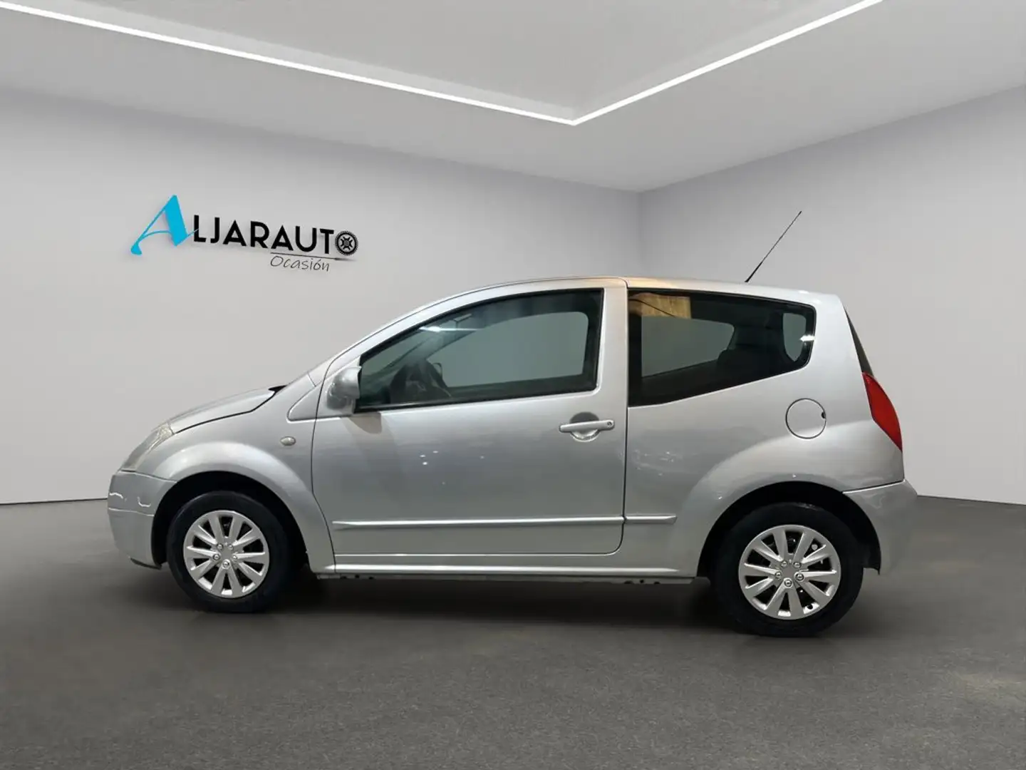 Citroen C2 1.4HDI SX Grau - 2