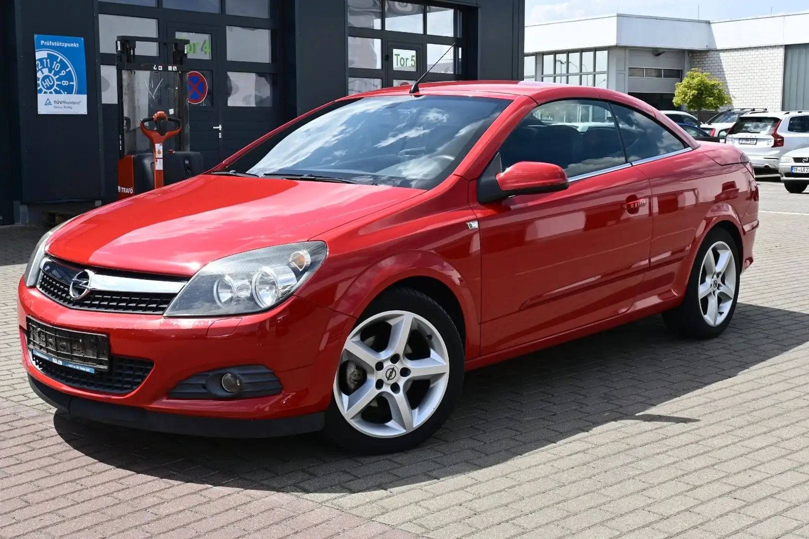 Opel Astra H 1.6 Schalter Twin Top Cosmo Cabrio*PDC Rood - 2