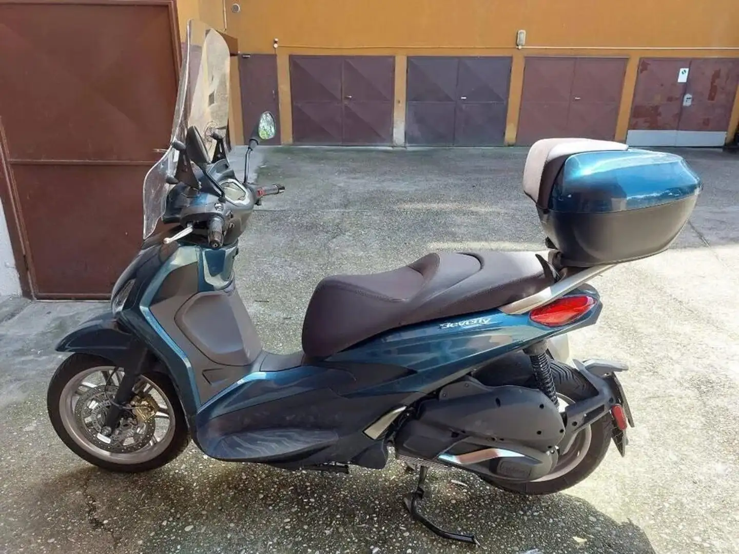 Piaggio Beverly 300 Blu/Azzurro - 2