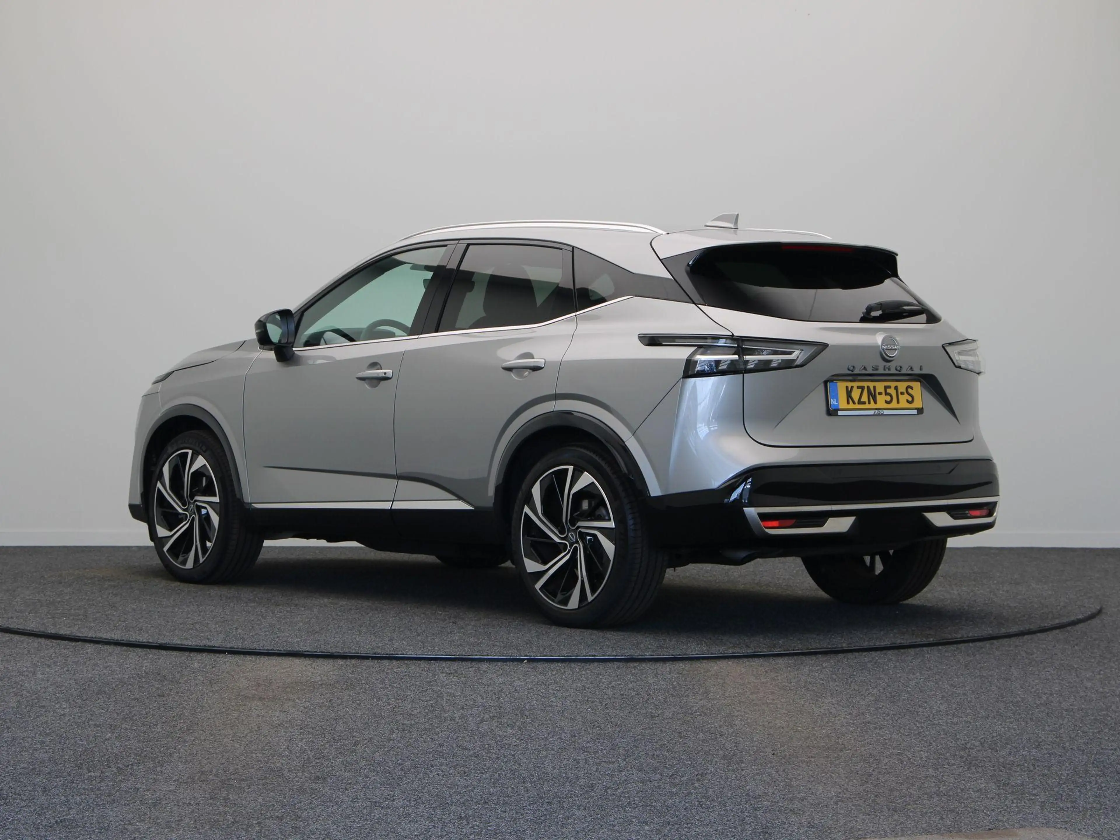 Nissan Qashqai 1.3 MHEV Xtronic Tekna Plus | Leder | Stoel en stu — photo 2