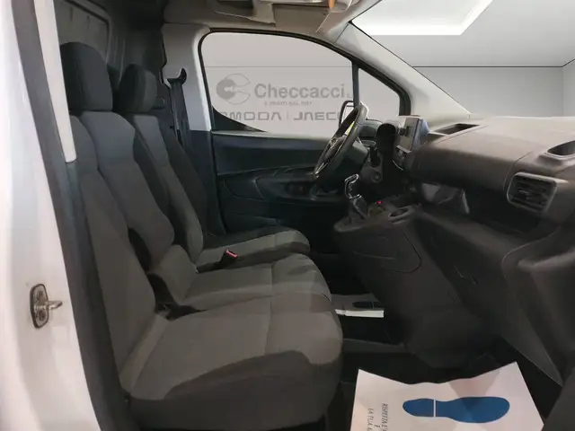 Opel Combo view 12