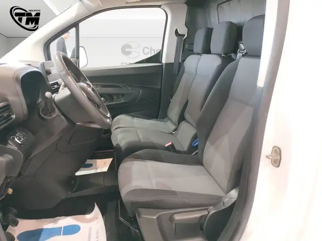 Opel Combo view 9