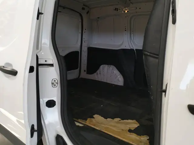 Opel Combo view 11