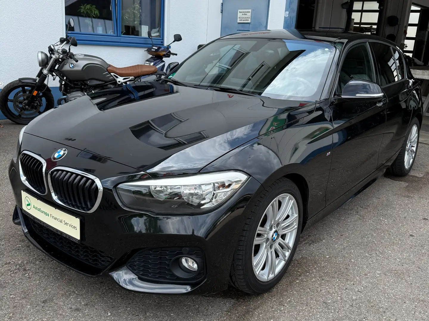 BMW 118 118 i M Sport Zwart - 2