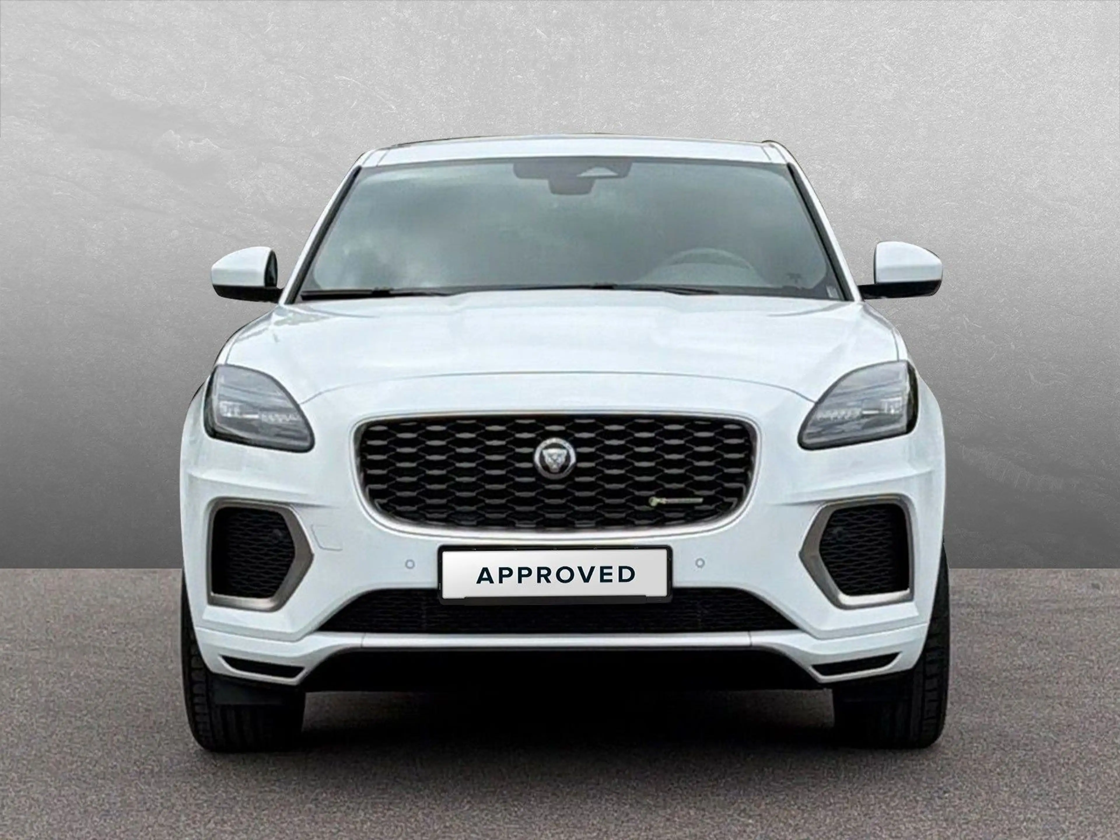 Jaguar E-Pace P300e R-DYNAMIC SE AWD ACC LED — photo 7