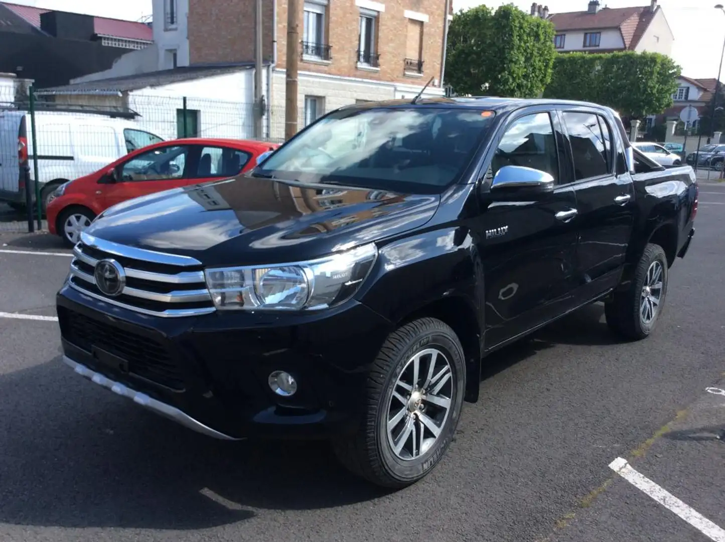 Toyota Hilux IV 4WD 2.4 D-4D 150 DOUBLE CABINE Zwart - 1