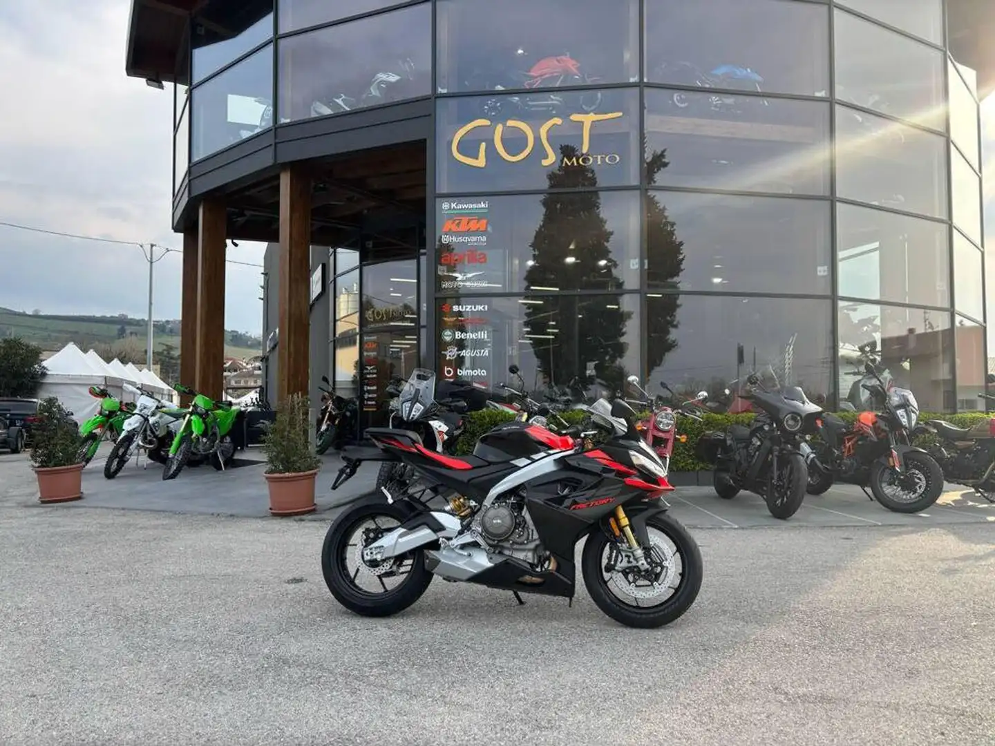 Aprilia RS 660 Factory - 1