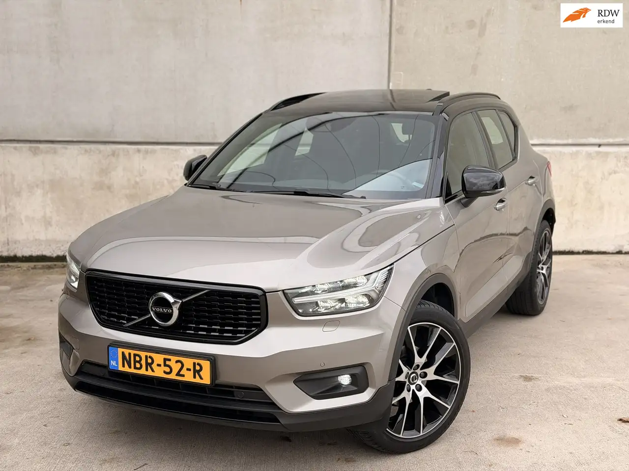 Volvo XC40