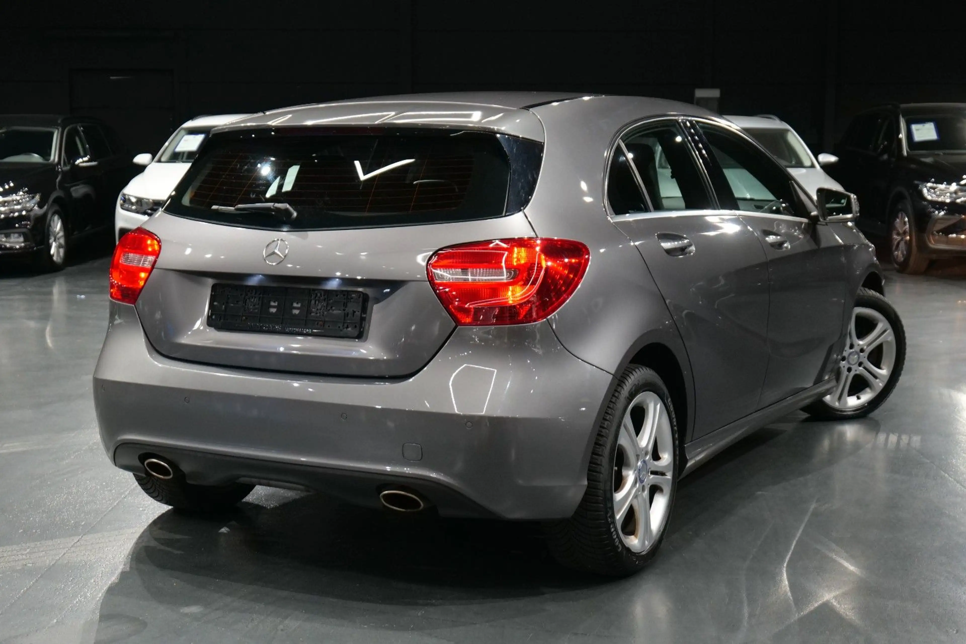 Mercedes-Benz A 180 BlueEfficiency *Tempomat*PDC*Sportsitze* — photo 3