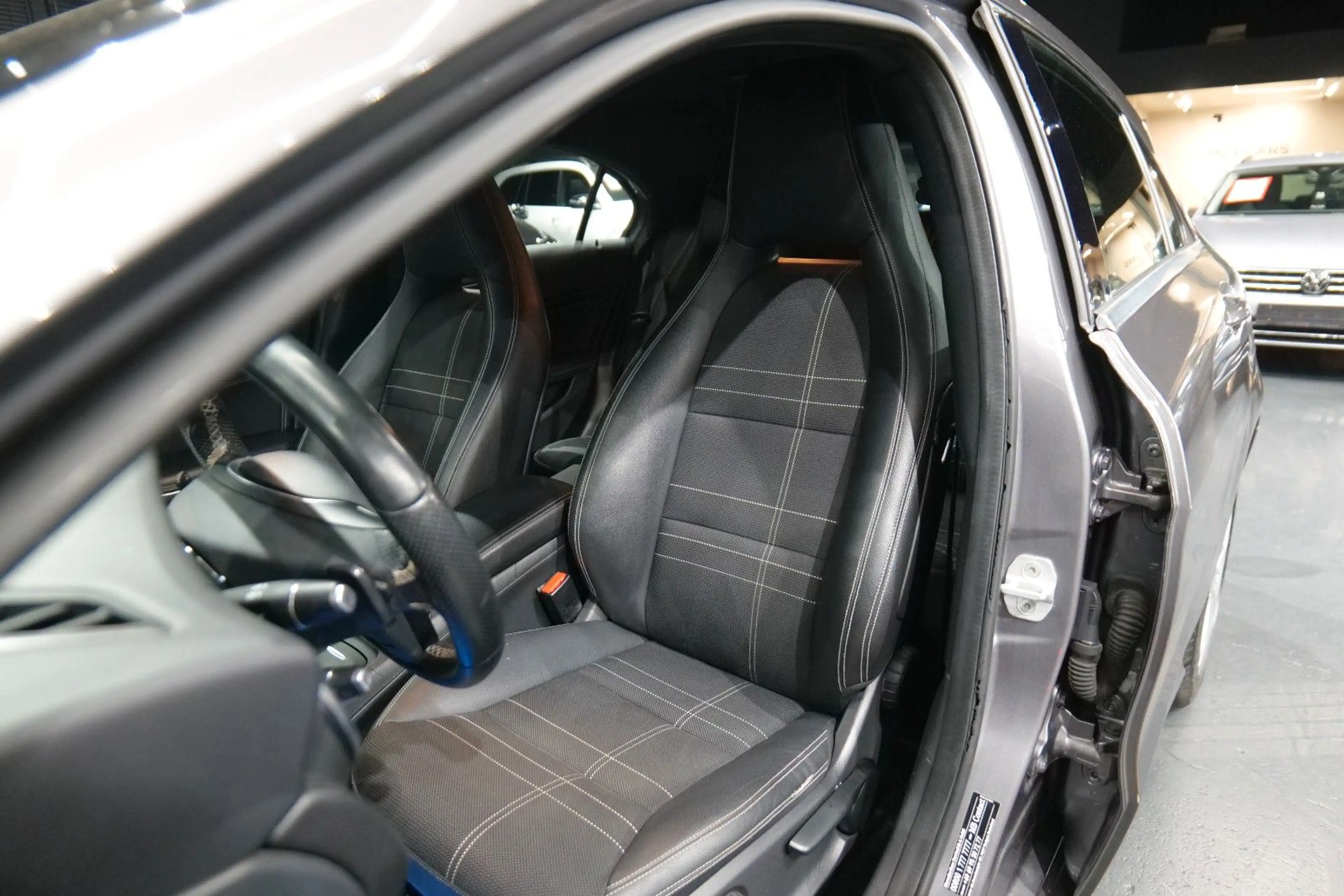 Mercedes-Benz A 180 BlueEfficiency *Tempomat*PDC*Sportsitze* — photo 11