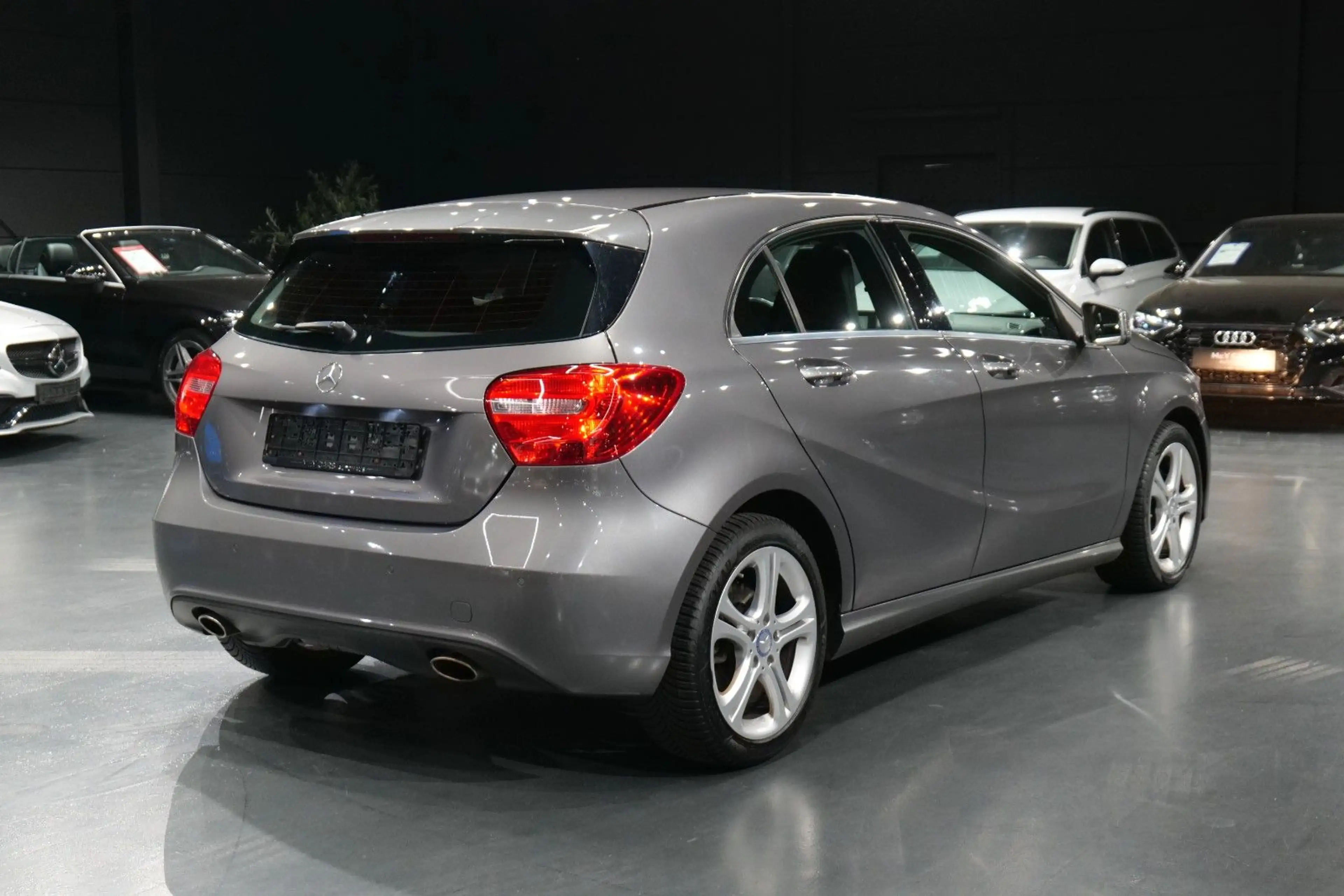 Mercedes-Benz A 180 BlueEfficiency *Tempomat*PDC*Sportsitze* — photo 8