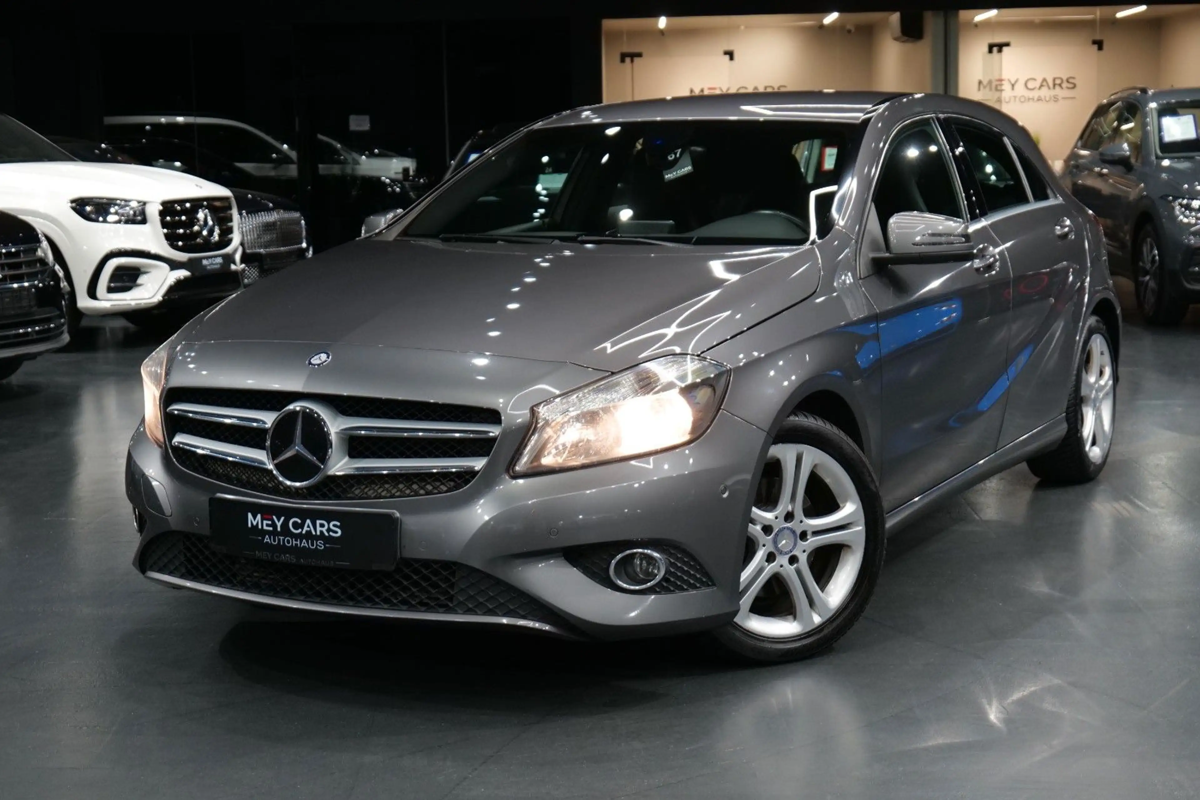 Mercedes-Benz A 180 BlueEfficiency *Tempomat*PDC*Sportsitze*