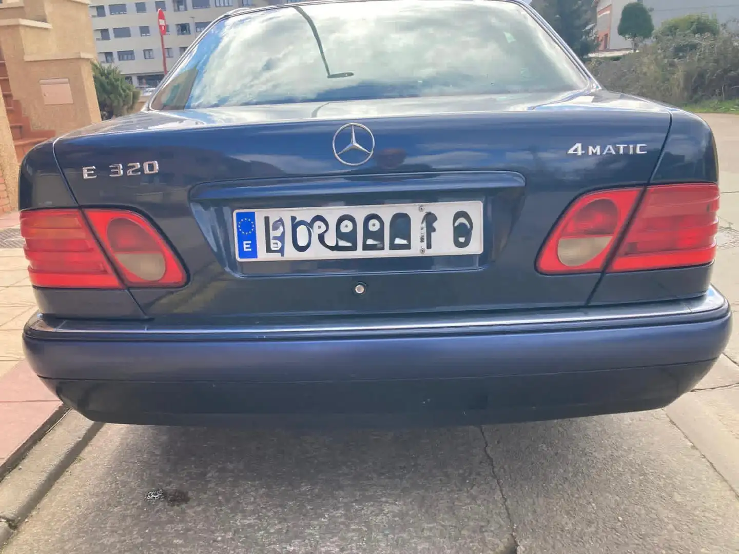 Mercedes-Benz E 320 E Familiar 320 Azul - 2