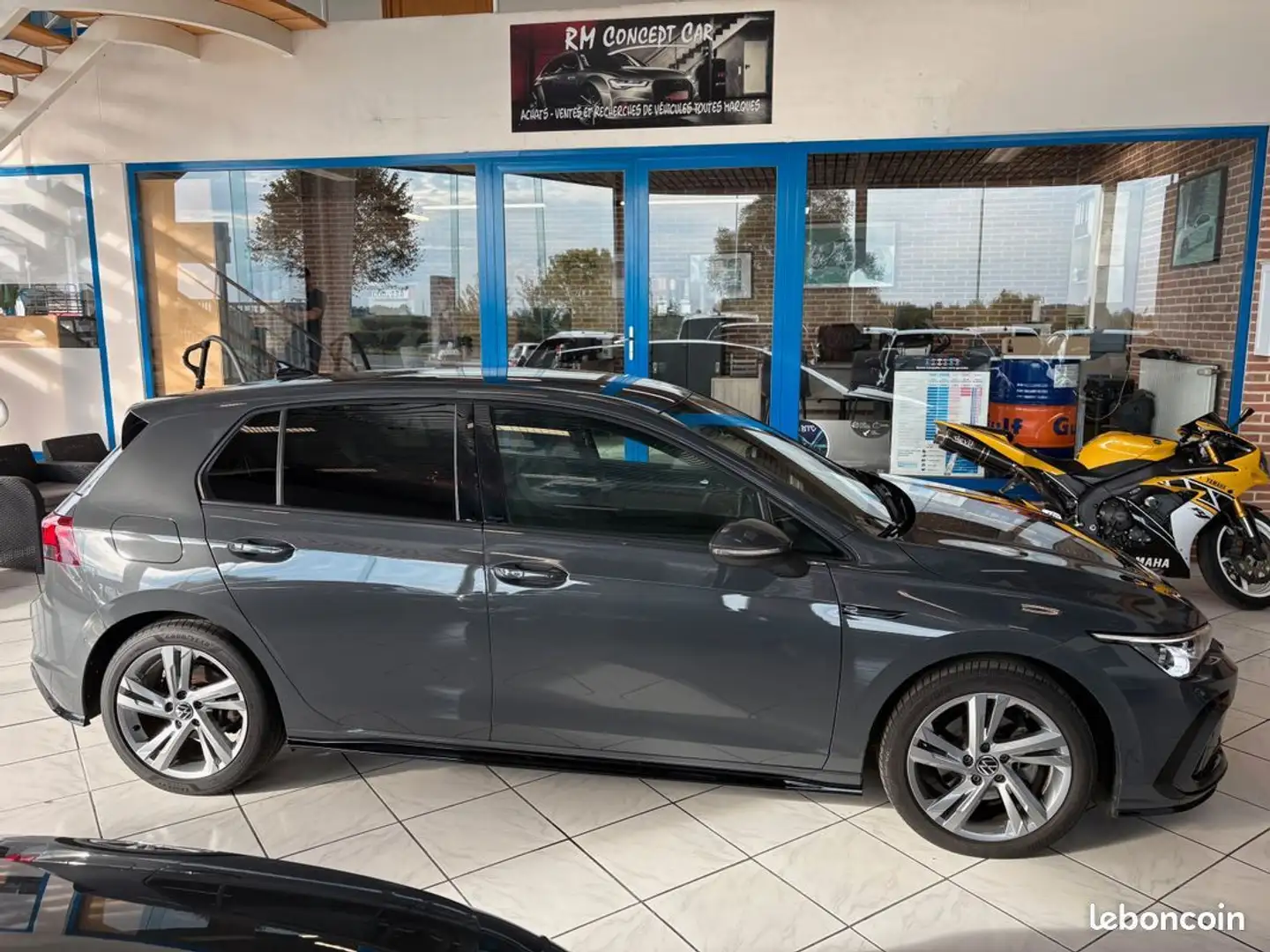 Volkswagen Golf VIII 1.5 TSI DSG R LINE 150CH GPS-LED-VIRTUAL-GRIS DAUPHIN-CAMERA-KEYLESS Gris - 2