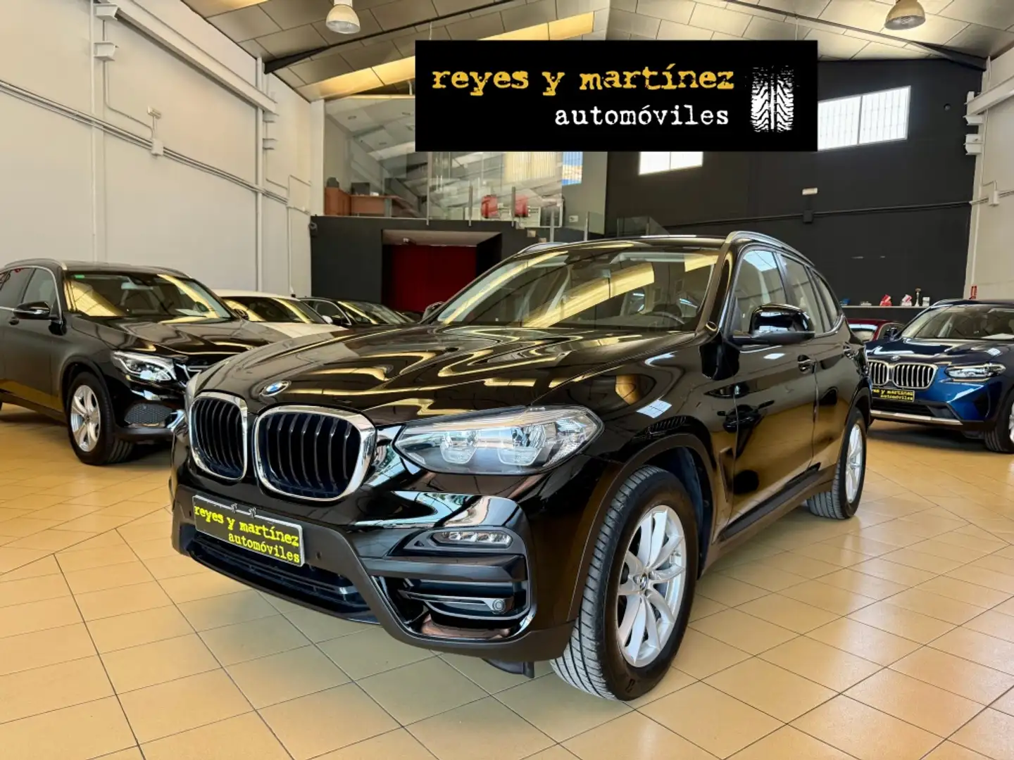 BMW X3 sDrive 18dA Noir - 1