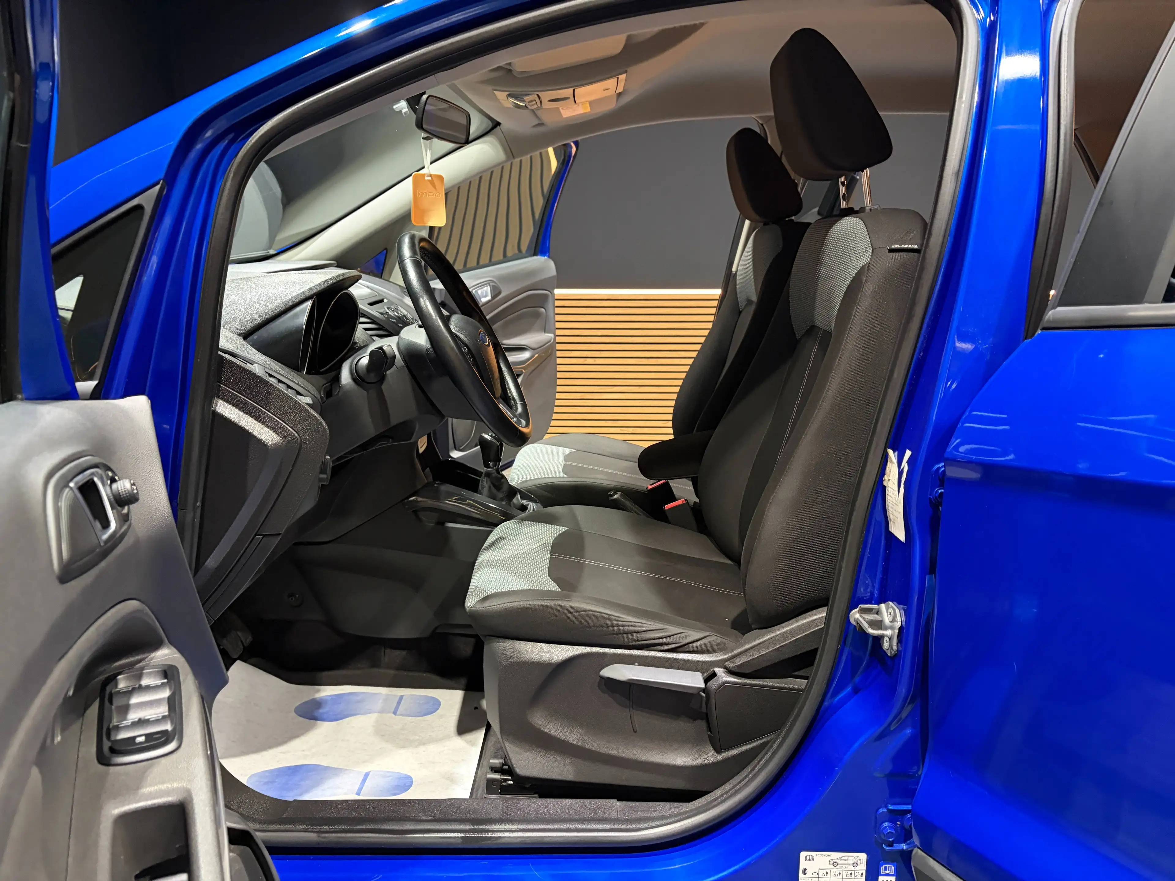 Ford EcoSport 1.0 EcoBoost *BLUETOOTH*CAPTEUR AR*AIRCO*GARANTIE* — photo 7