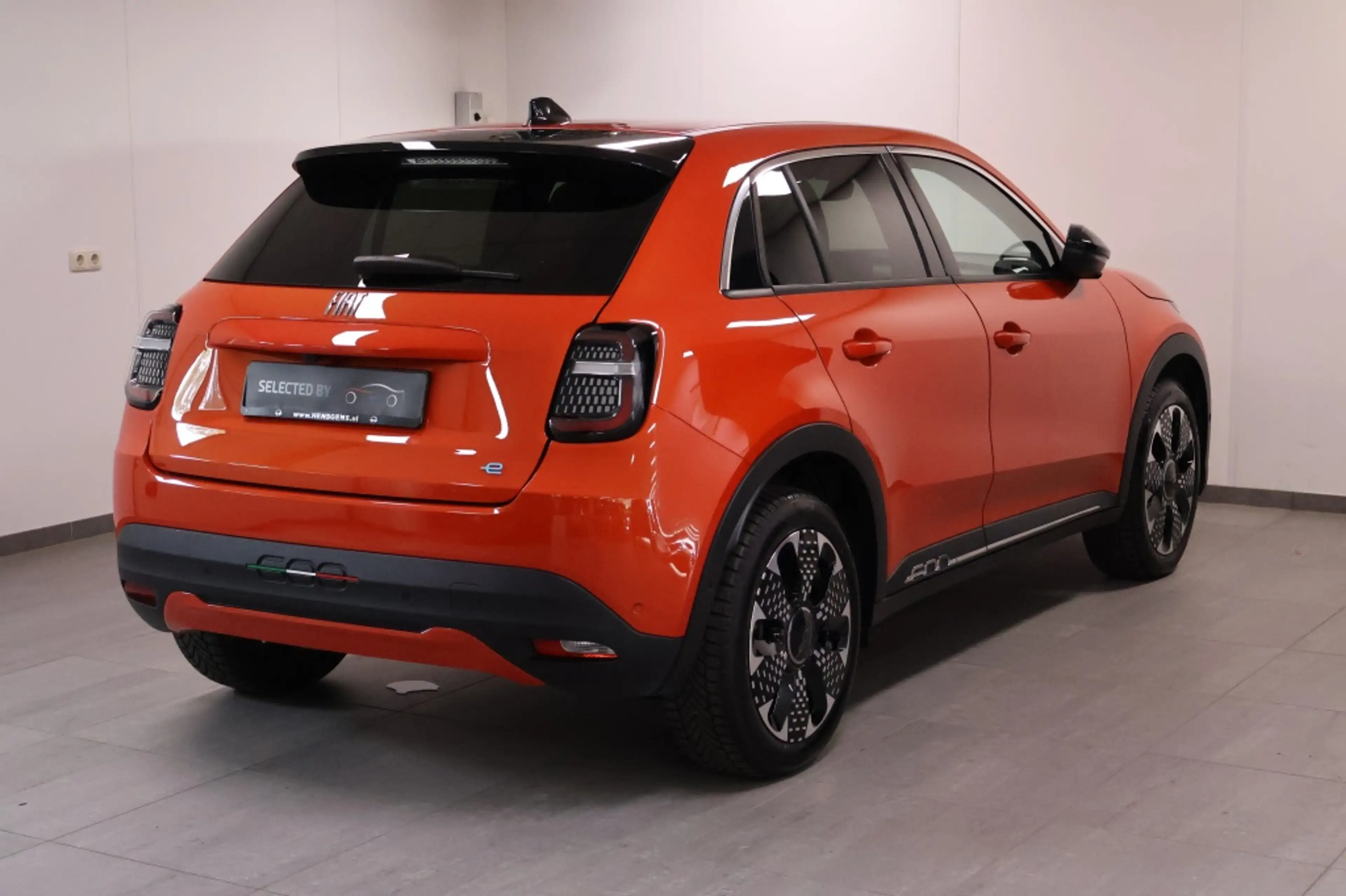 Fiat 600e La Prima 54 kWh — photo 3