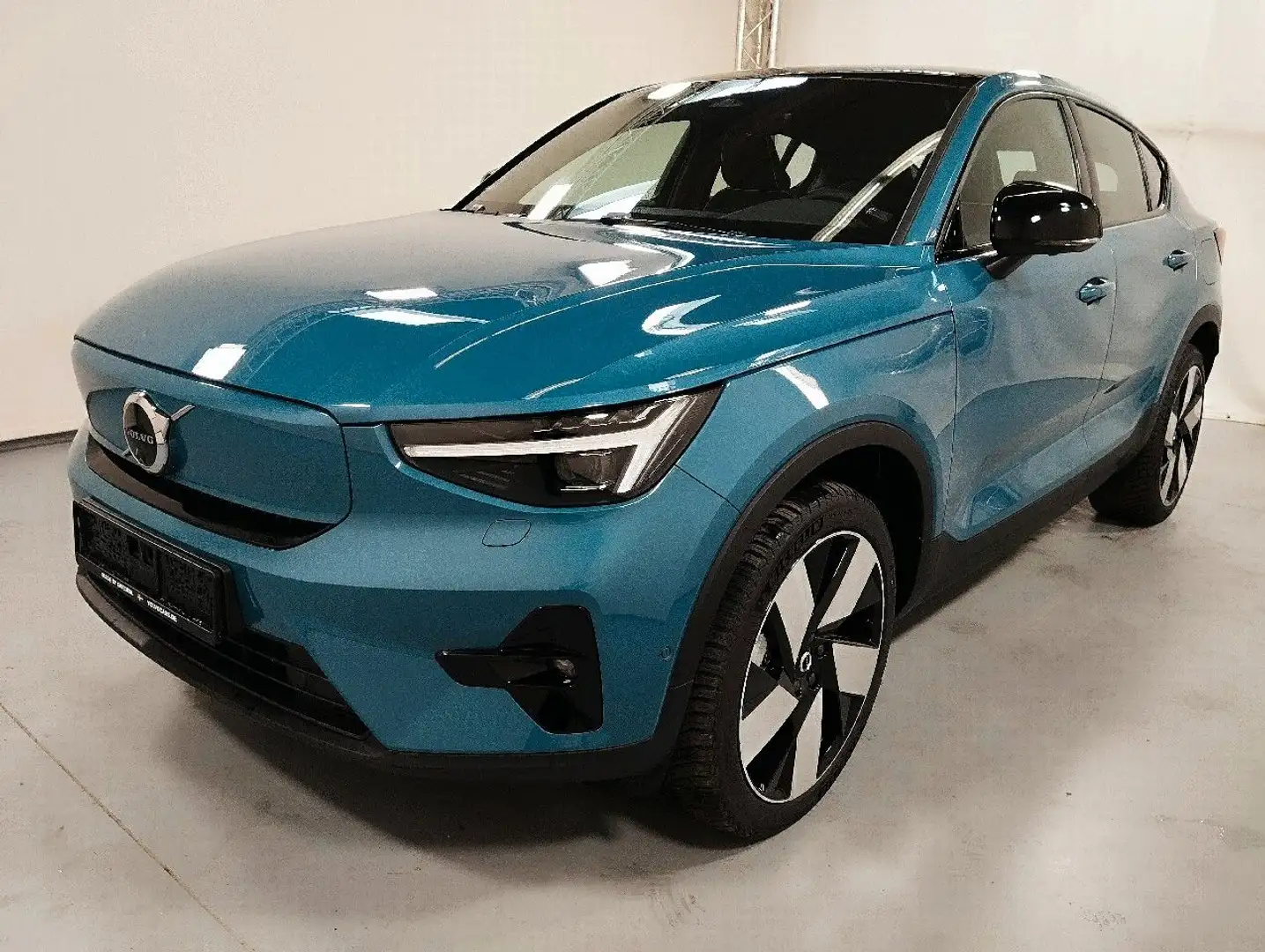 Volvo C40 Ultimate Twin Motor AWD Blau - 1