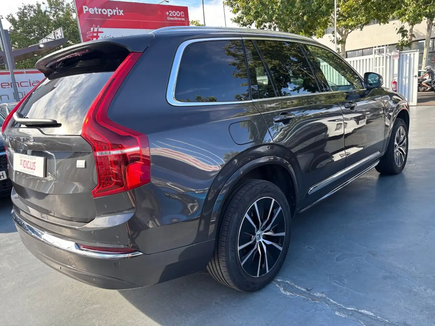Volvo XC90 2.0 T8 AWD Core Recharge Auto Gris - 2