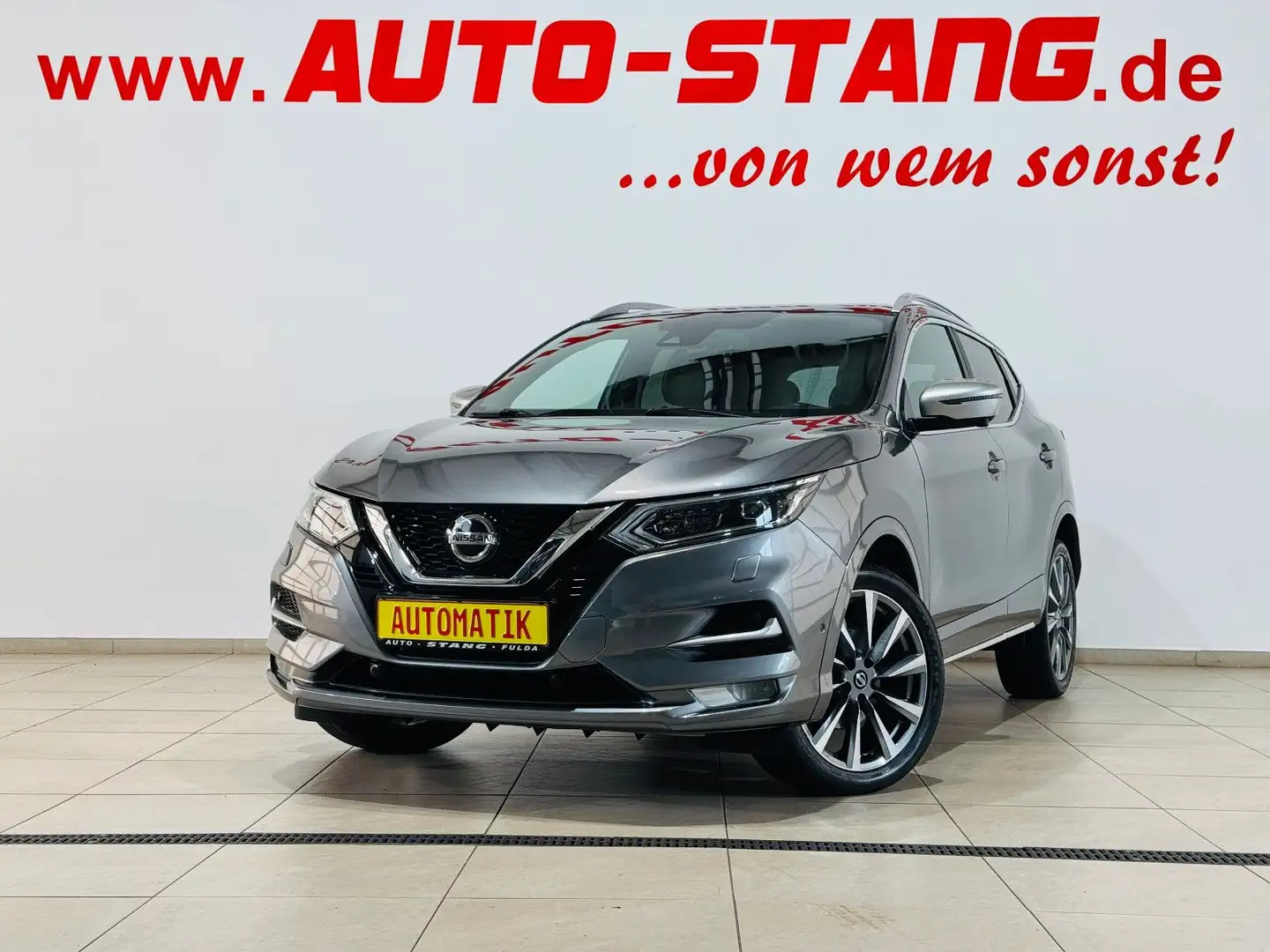 Nissan Qashqai **SCHECKHEFT+AHK+TOTWINKEL+PANORAMA+19"** Grijs - 1