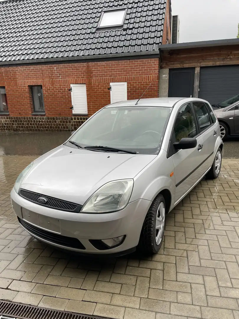 Ford Fiesta 1.3i Trend - 1