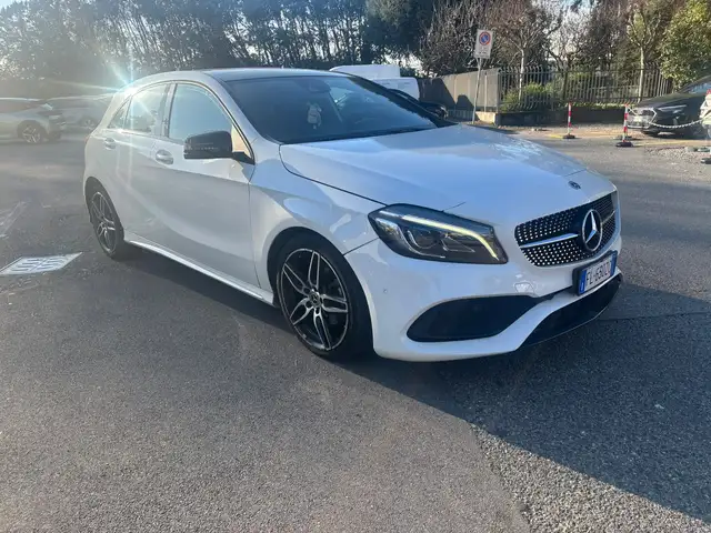 Mercedes-Benz 180 Mercedes-Benz 180d Automatic Premium