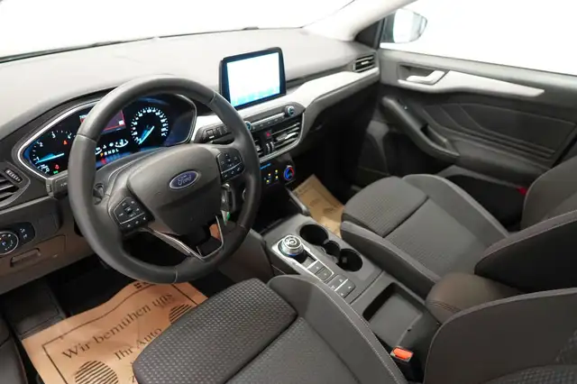 Ford Focus view 13