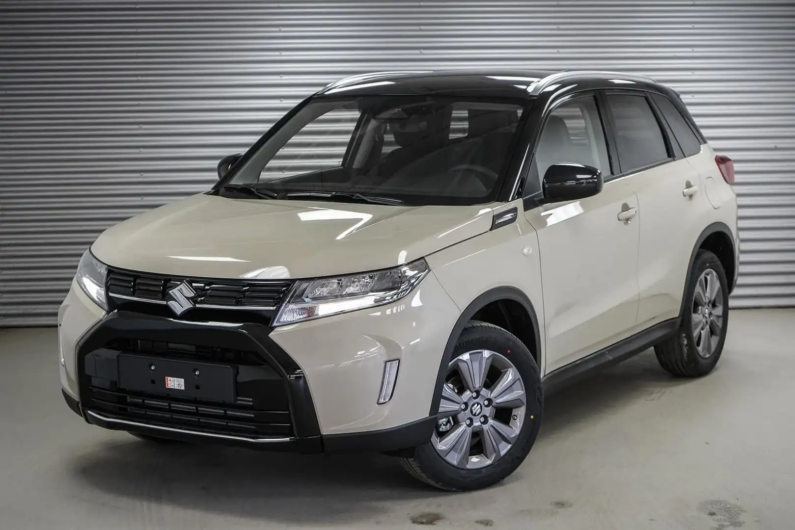Suzuki Vitara 1,4 2WD MT Mild-Hybrid GL+ - LAGER  -L... Schwarz - 1