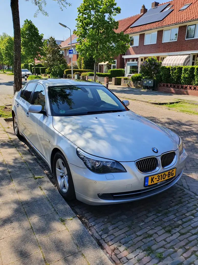 BMW 523 sedan LCI 2008 Grijs - 2