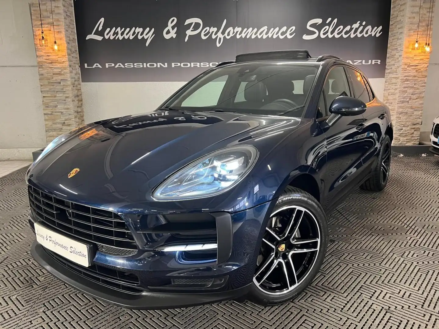 Porsche Macan Phase II 2.0 245ch PDK - 59000km - Nombreuses opti Bleu - 1
