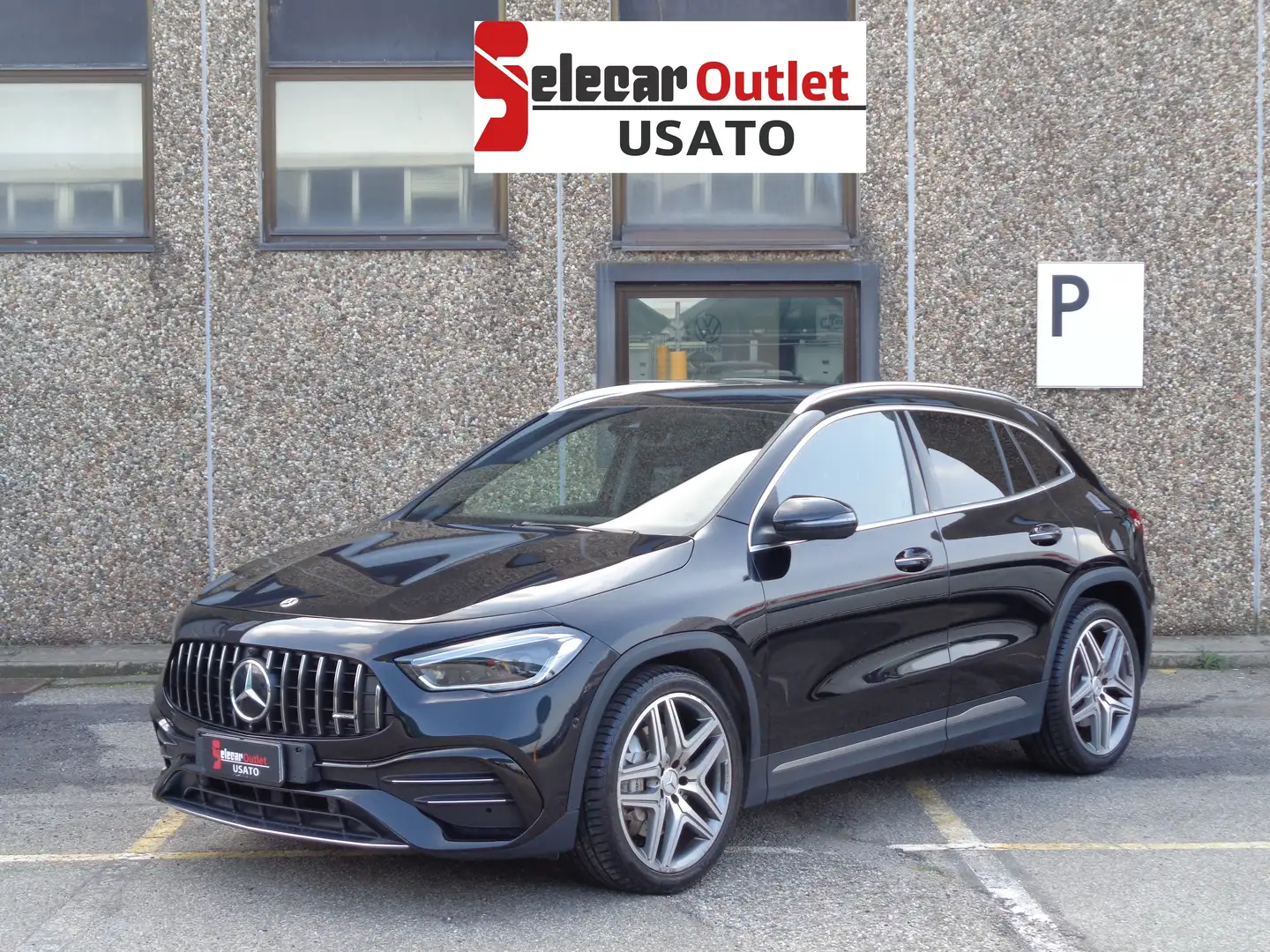 Mercedes-Benz GLA 35 AMG GLA 35 4Matic AMG auto Schwarz - 1