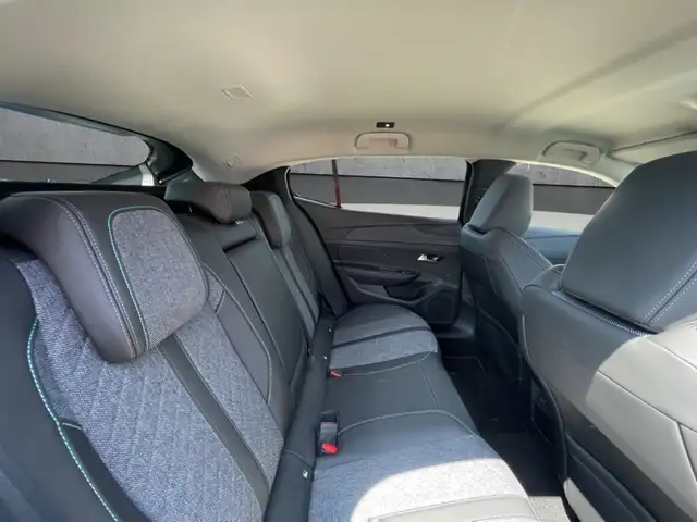 Peugeot 408 view 14