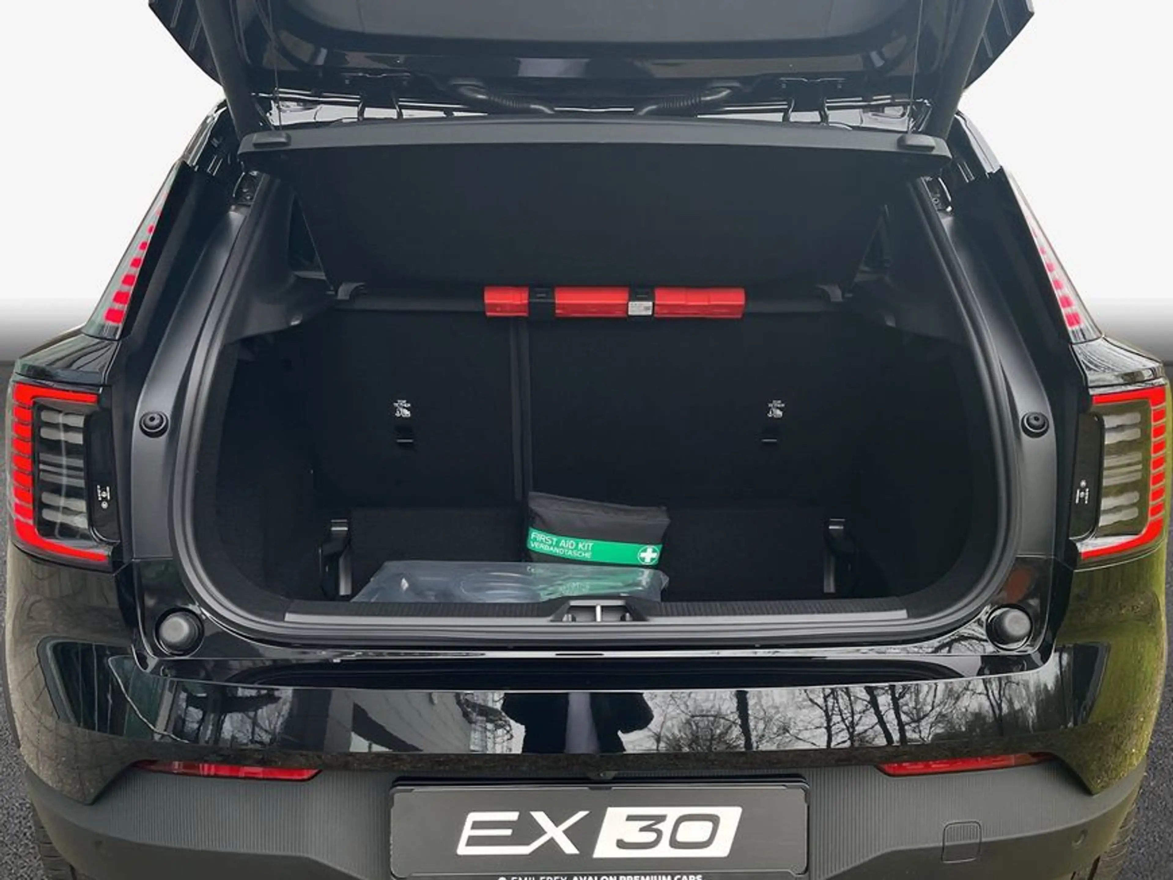 Volvo EX30 Single Motor RWD Plus — photo 9
