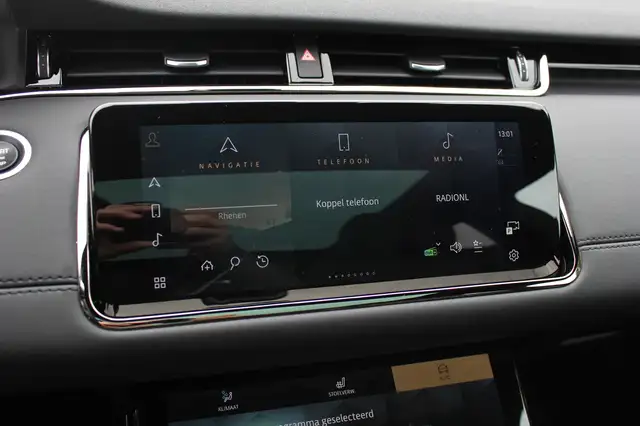 Land Rover Range Rover Evoque view 22