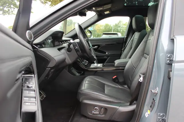 Land Rover Range Rover Evoque view 10
