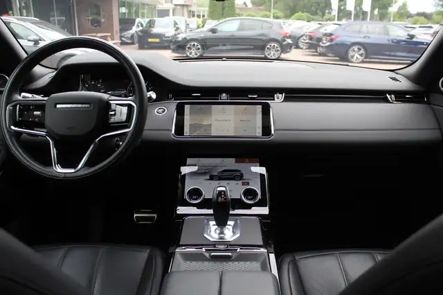 Land Rover Range Rover Evoque view 2