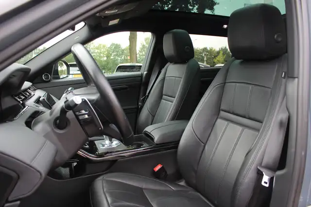 Land Rover Range Rover Evoque view 4