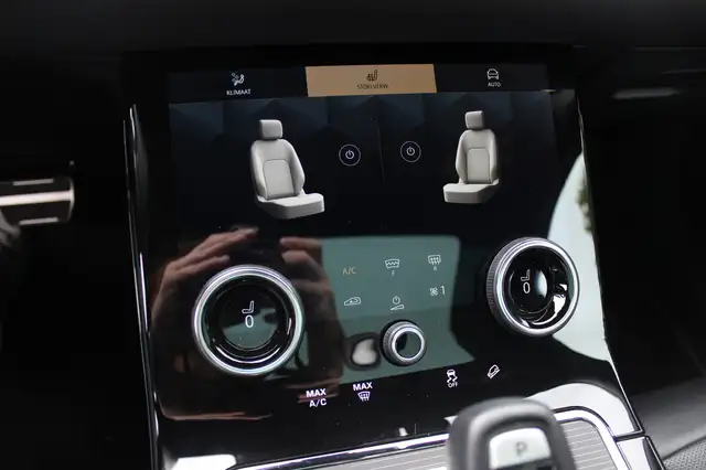Land Rover Range Rover Evoque view 30