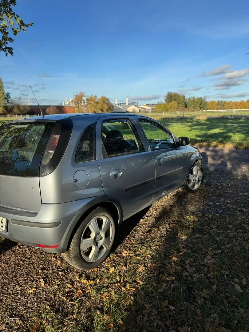 Opel Corsa 1Hand frischer tüv / neue batterie - 2