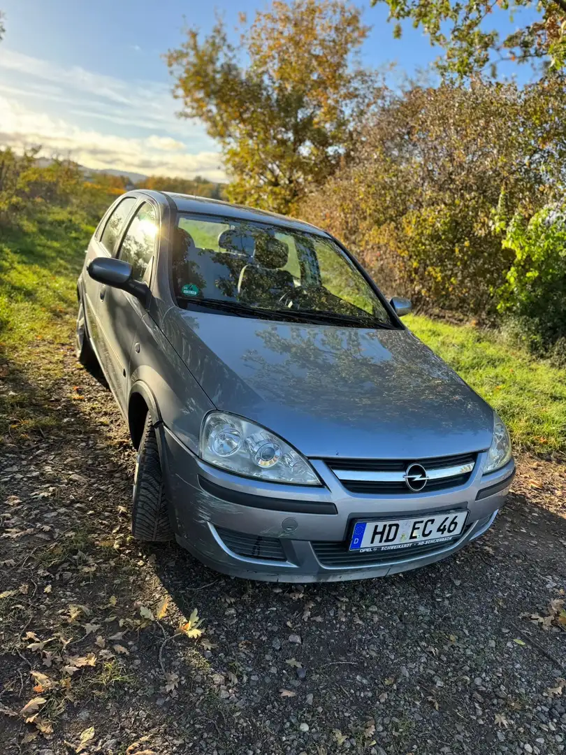 Opel Corsa 1Hand frischer tüv / neue batterie - 1